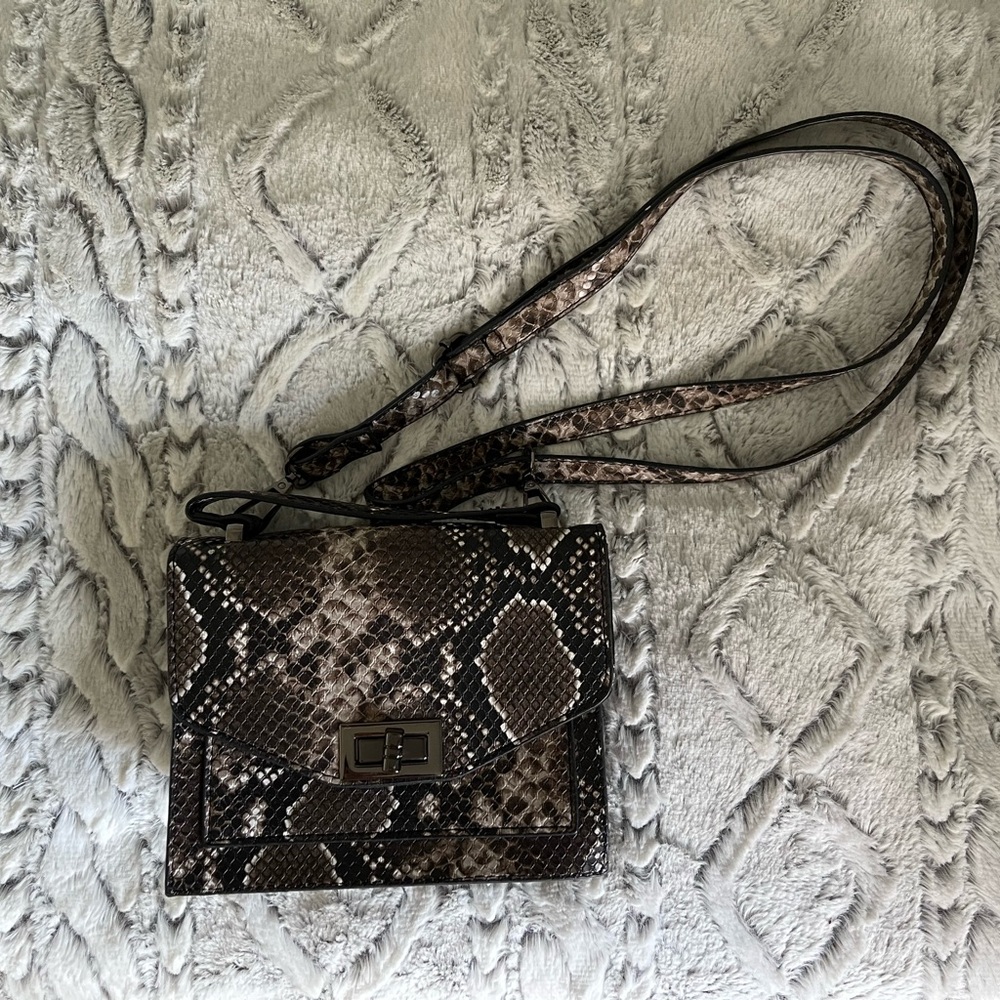 NWOT Dynamite Mini Snakeskin Bag